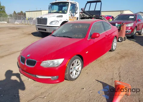 2011 BMW 328I z USA, uszkodzony, nr VIN WBAKE5C59BE573142